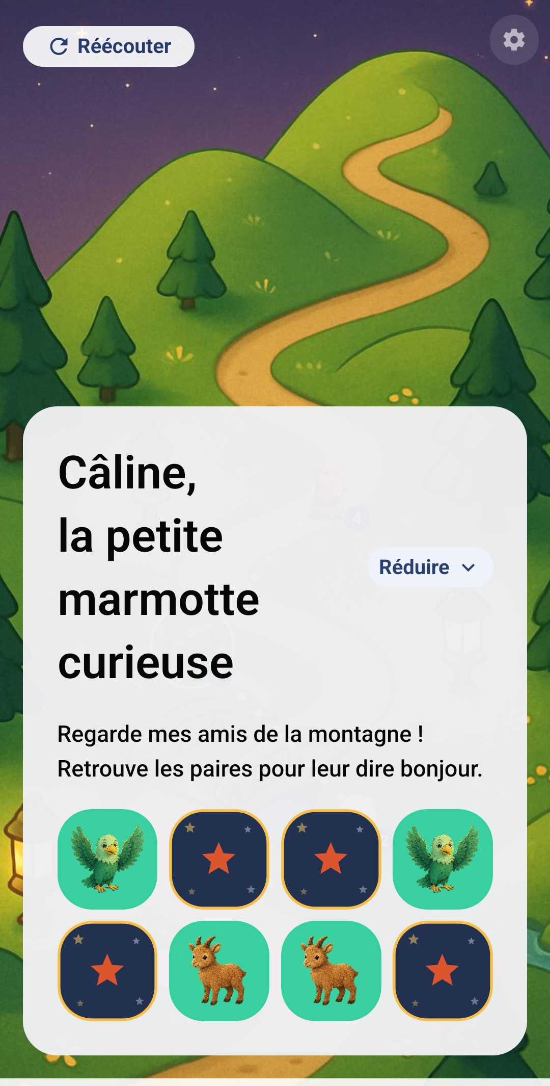 Un jeu de paires dans l’aventure de Câline : des cartes à retourner sur fond de sentier de montagne.